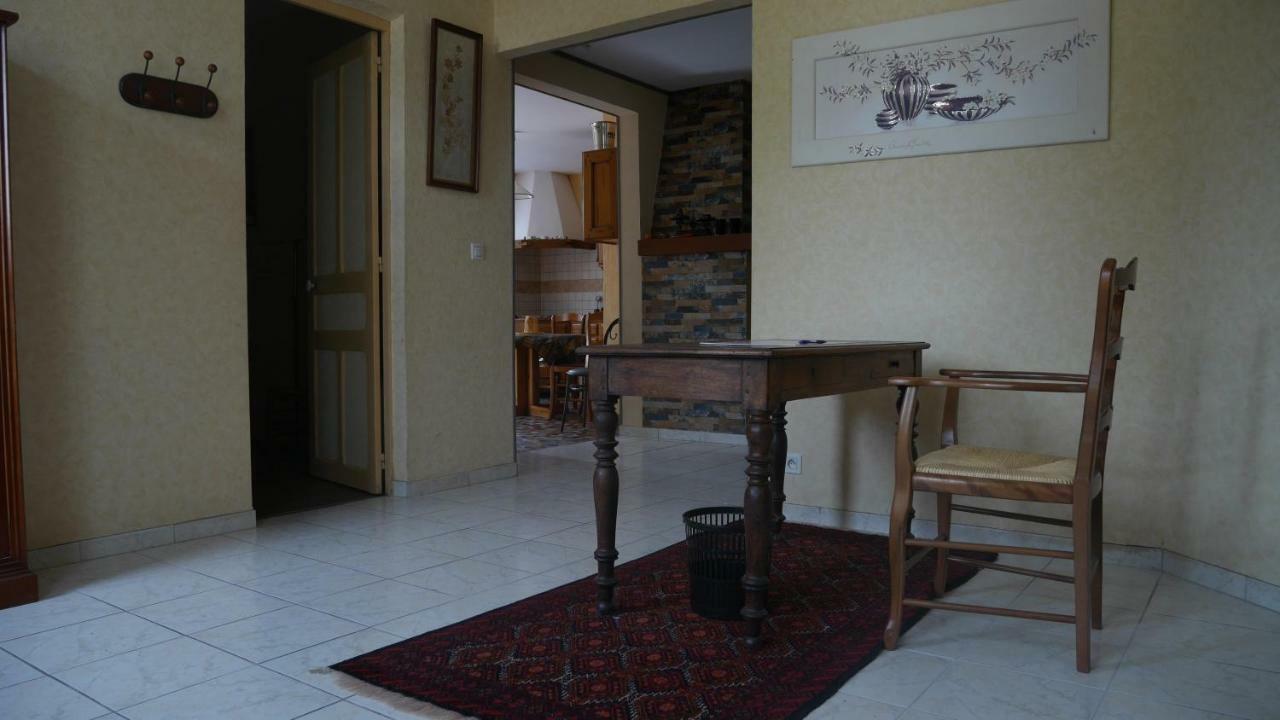 Gite 32 Rue Du Huit Mai Freneuse  エクステリア 写真
